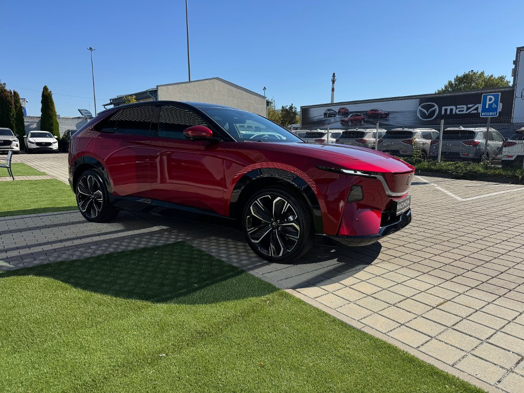Mazda CX-6e
